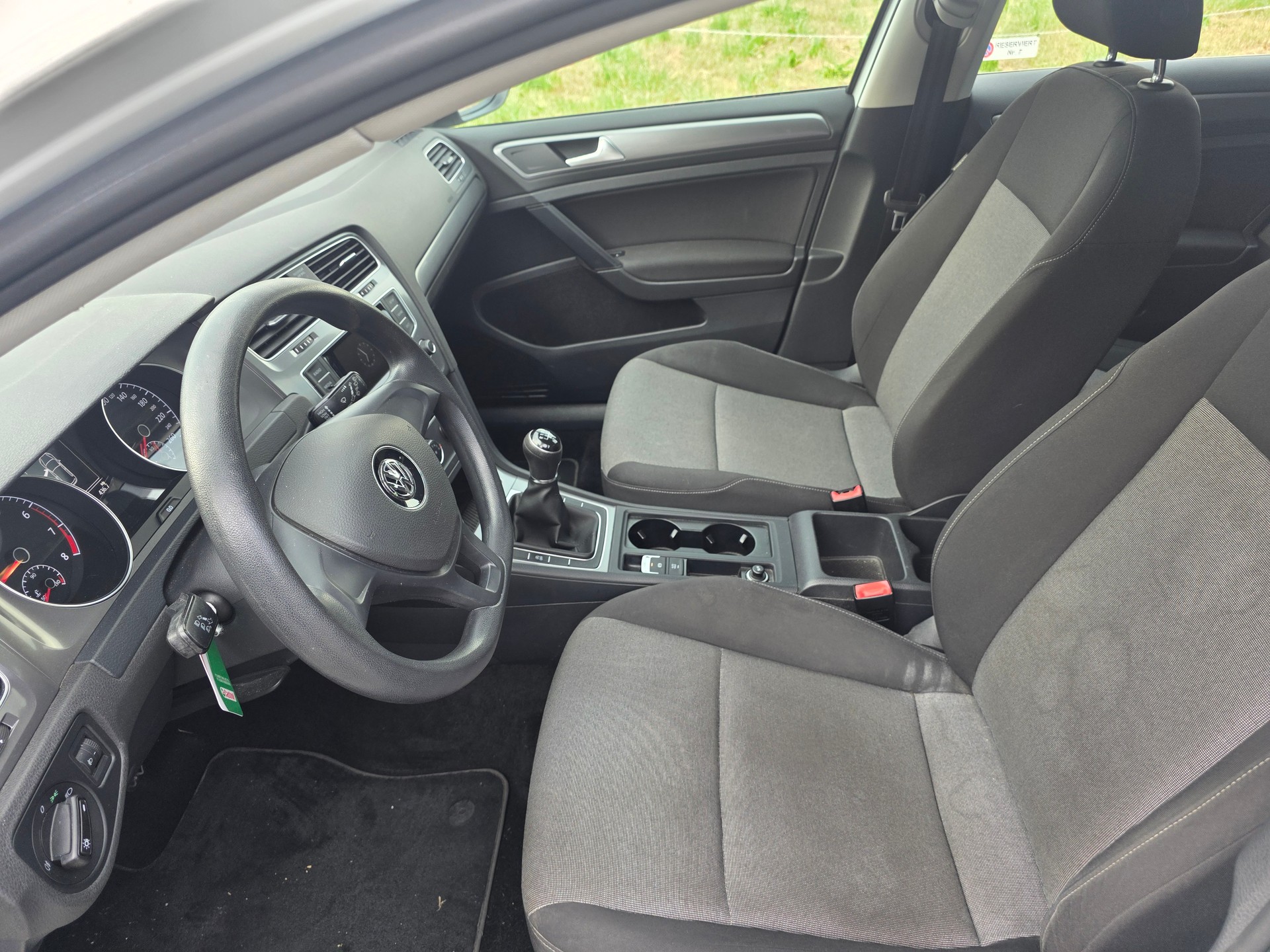 VW Golf 1.2 TSI Trendline-image-8