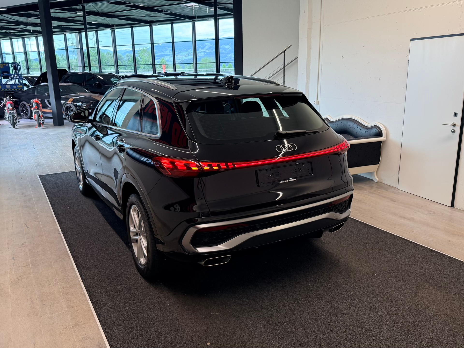 AUDI Q5 TFSI quatto 150 kW S-tronic-image-8
