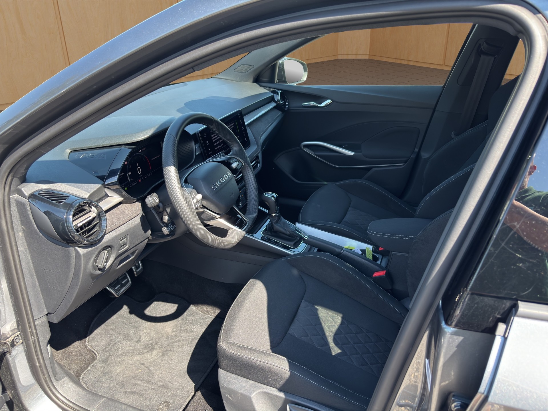 SKODA Fabia 1.0 TSI Dynamic DSG-image-6