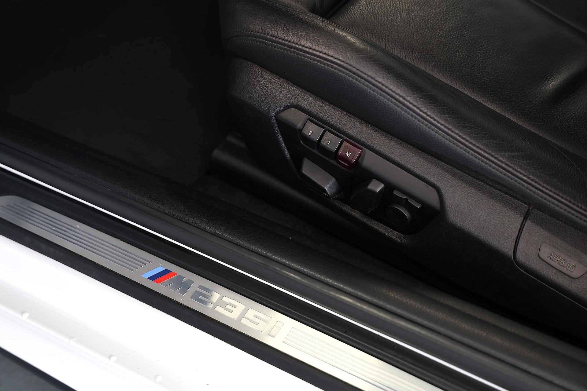 BMW M235i Steptronic *Dähler Tuning* *350 PS*-image-12