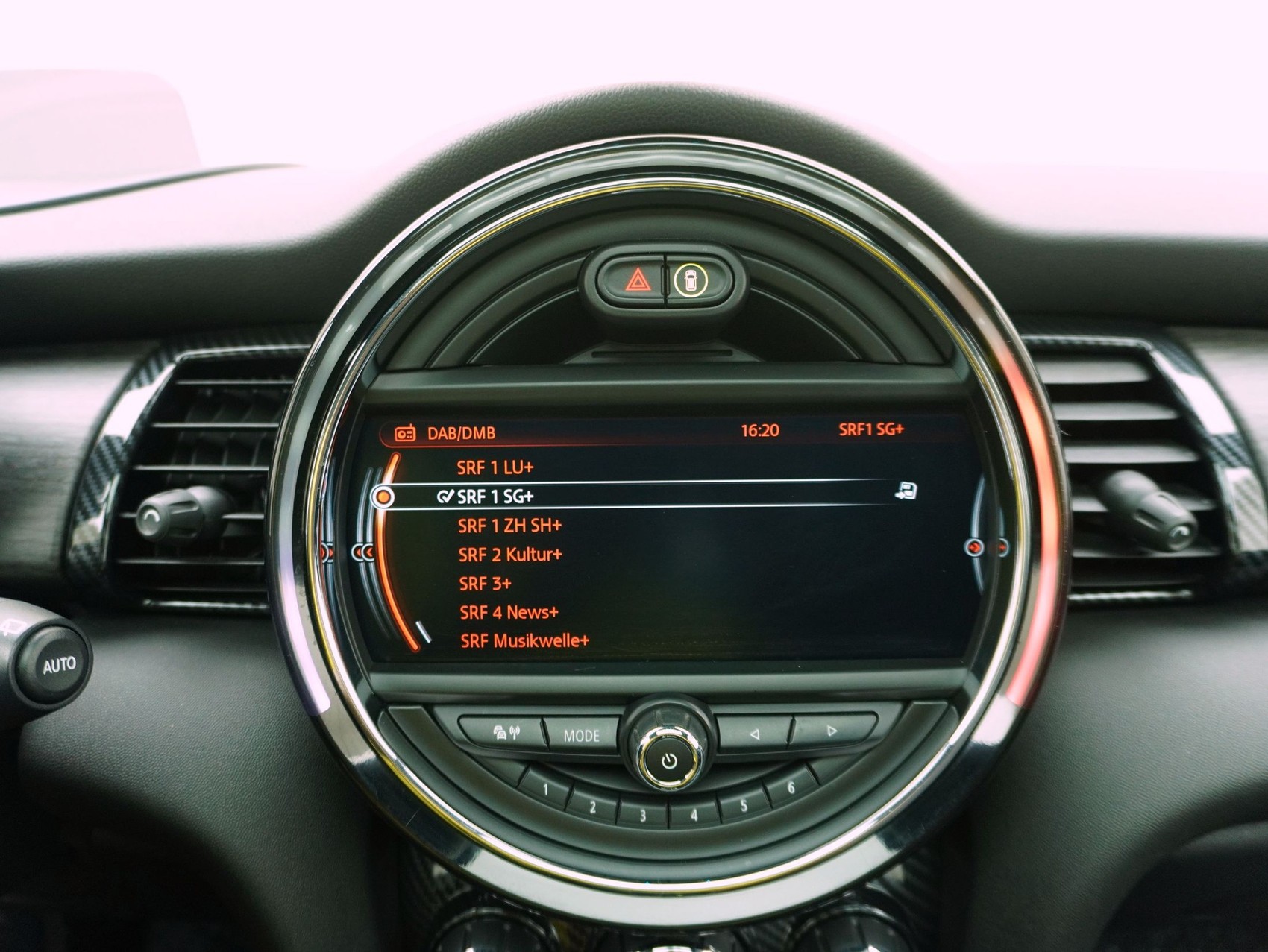 MINI Mini F56 2.0i Cooper S-image-19
