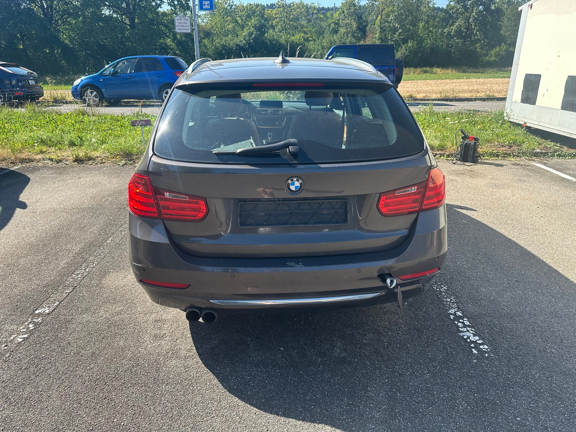 BMW 335d xDrive Touring Modern Line Steptronic-image-4
