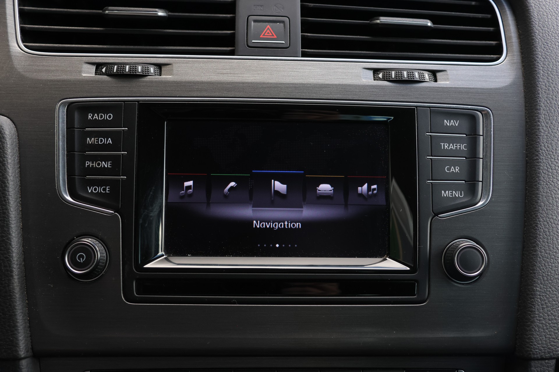 VW Golf 2.0 TDI Comfortline 4Motion-image-17