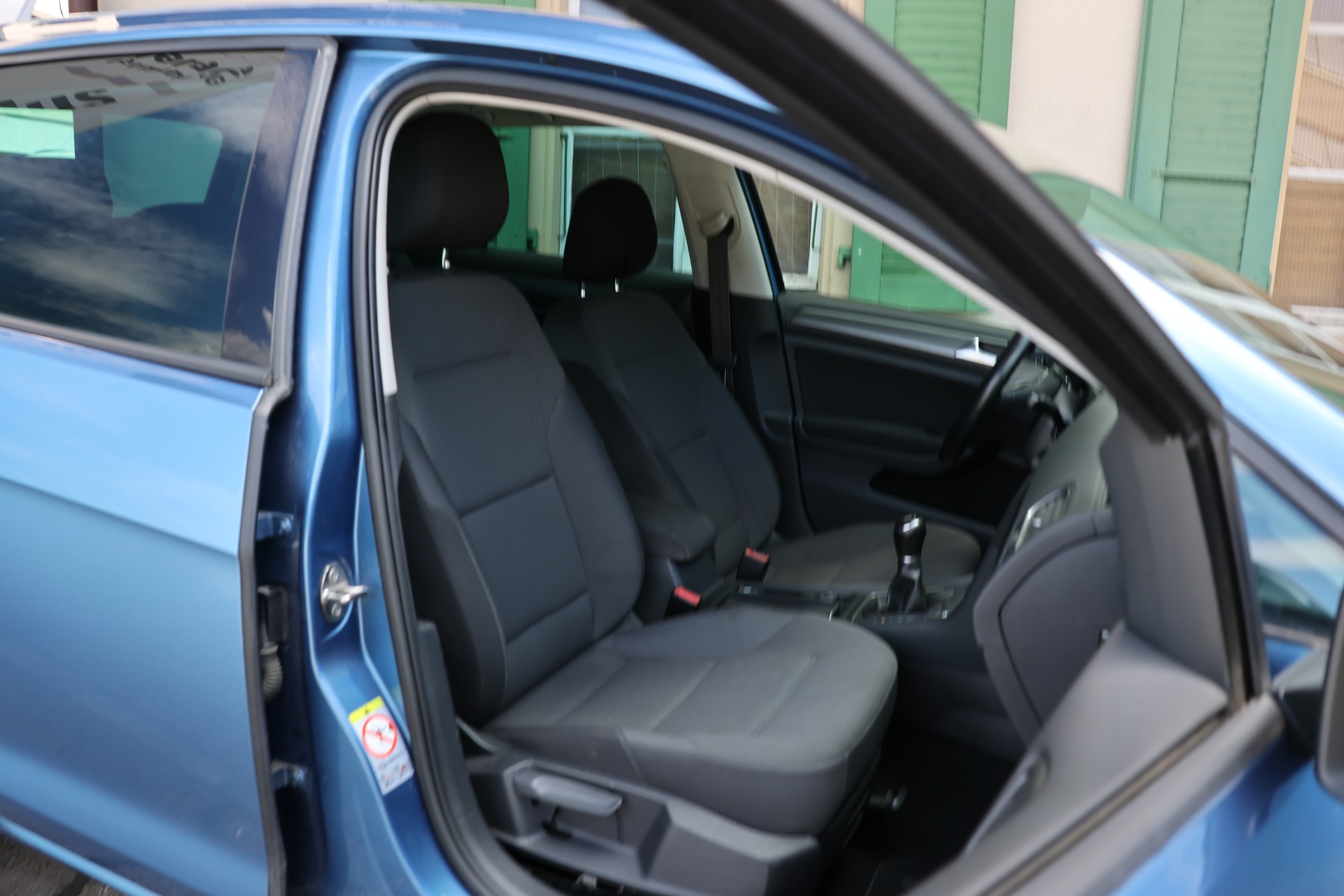 VW Golf 2.0 TDI Comfortline 4Motion-image-9