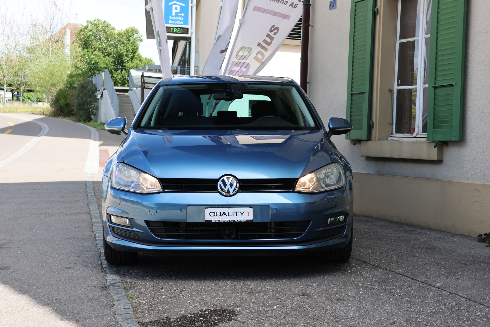 VW Golf 2.0 TDI Comfortline 4Motion-image-1