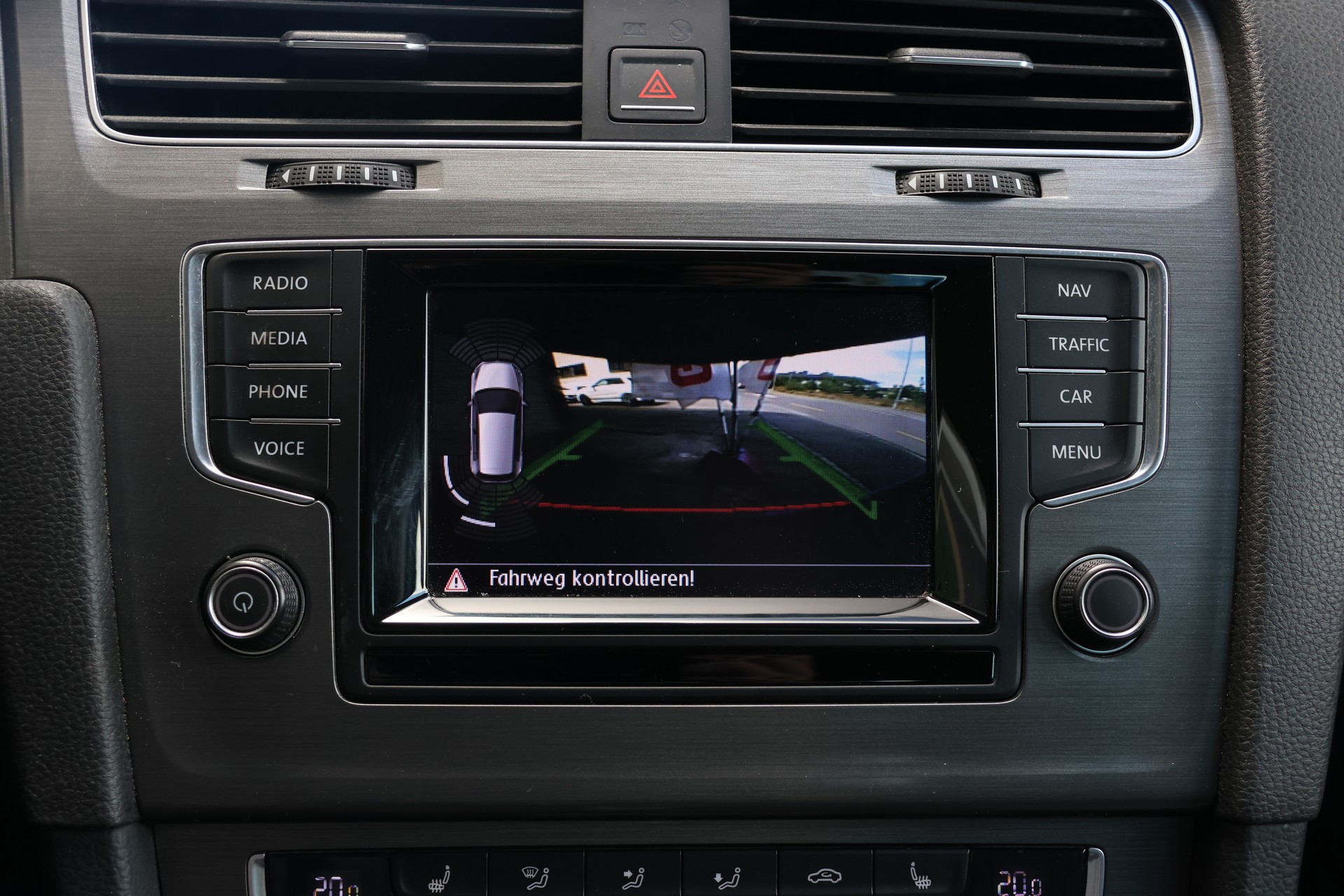 VW Golf 2.0 TDI Comfortline 4Motion-image-20
