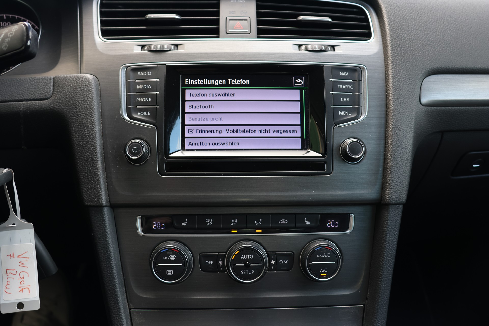 VW Golf 2.0 TDI Comfortline 4Motion-image-12