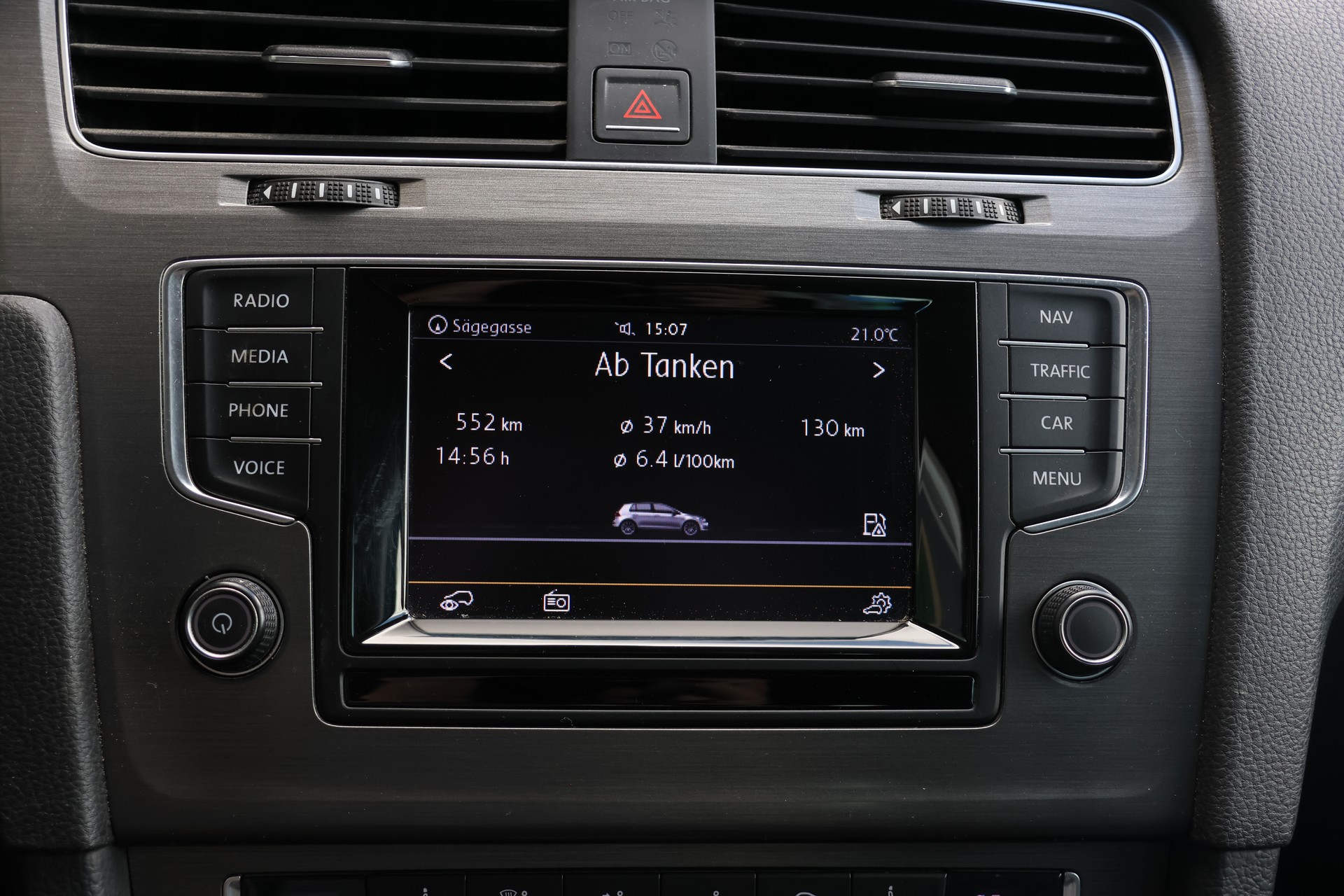 VW Golf 2.0 TDI Comfortline 4Motion-image-18