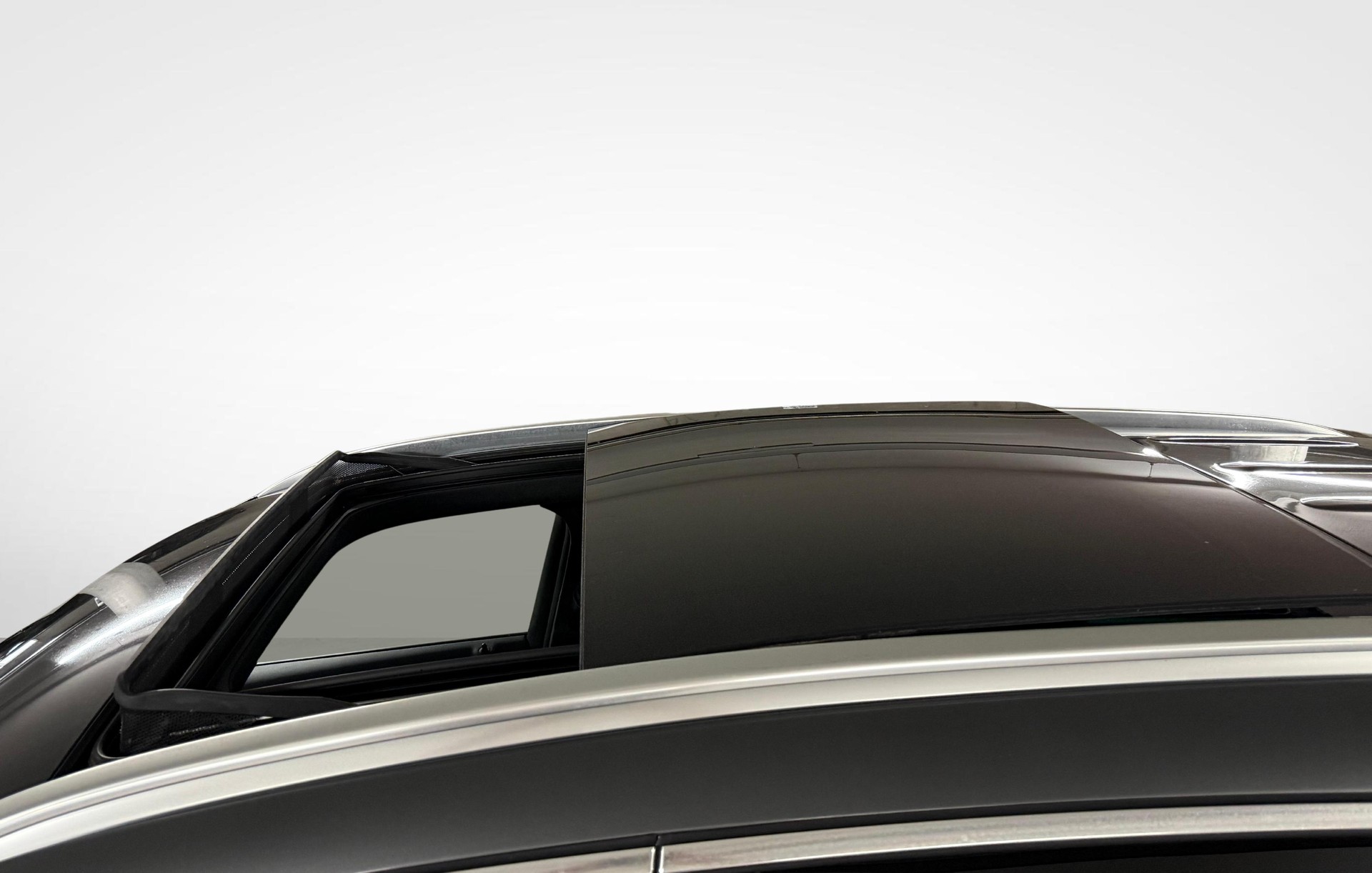 MERCEDES-BENZ GLC 350 e AMG Line 4m-image-15