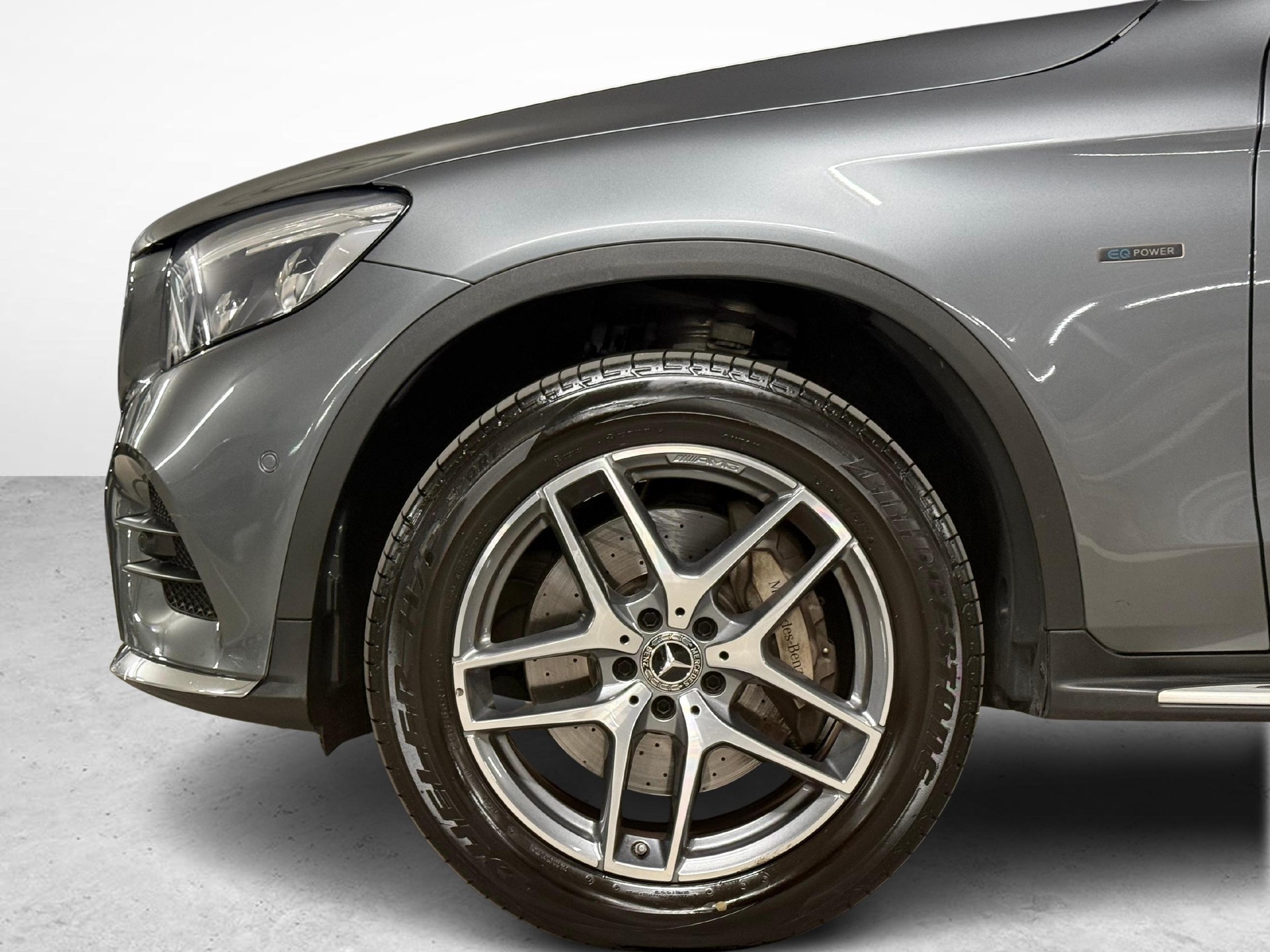 MERCEDES-BENZ GLC 350 e AMG Line 4m-image-9