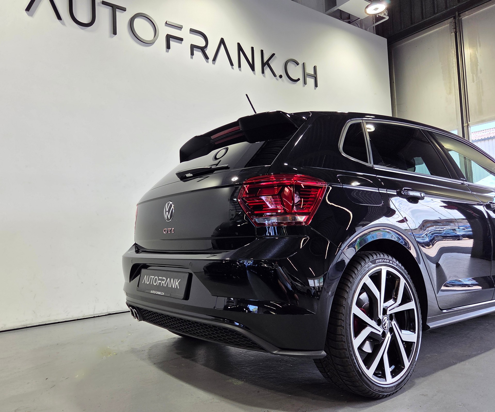 VW Polo 2.0 TSI GTI DSG-image-7