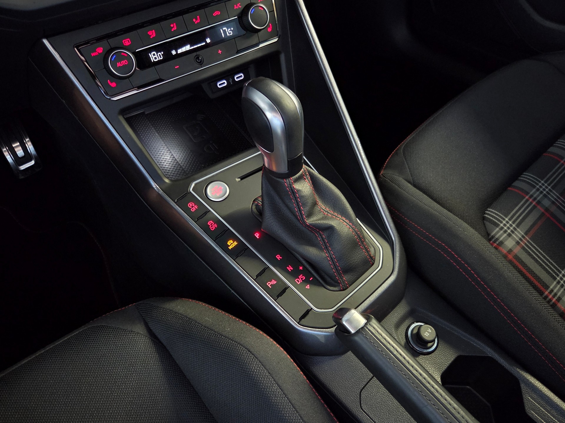 VW Polo 2.0 TSI GTI DSG-image-20