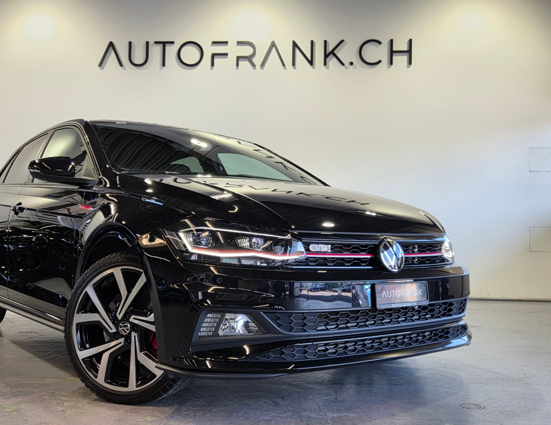VW Polo 2.0 TSI GTI DSG-image-1
