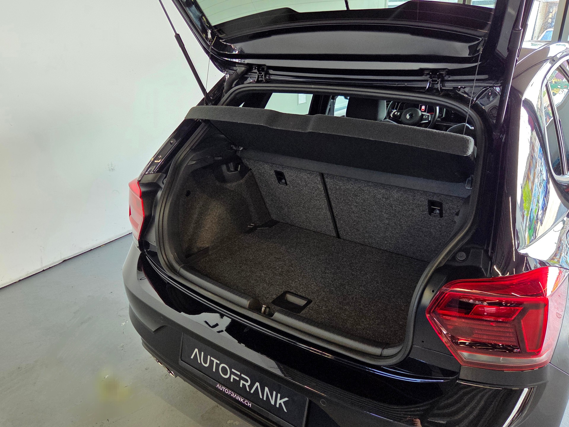 VW Polo 2.0 TSI GTI DSG-image-21