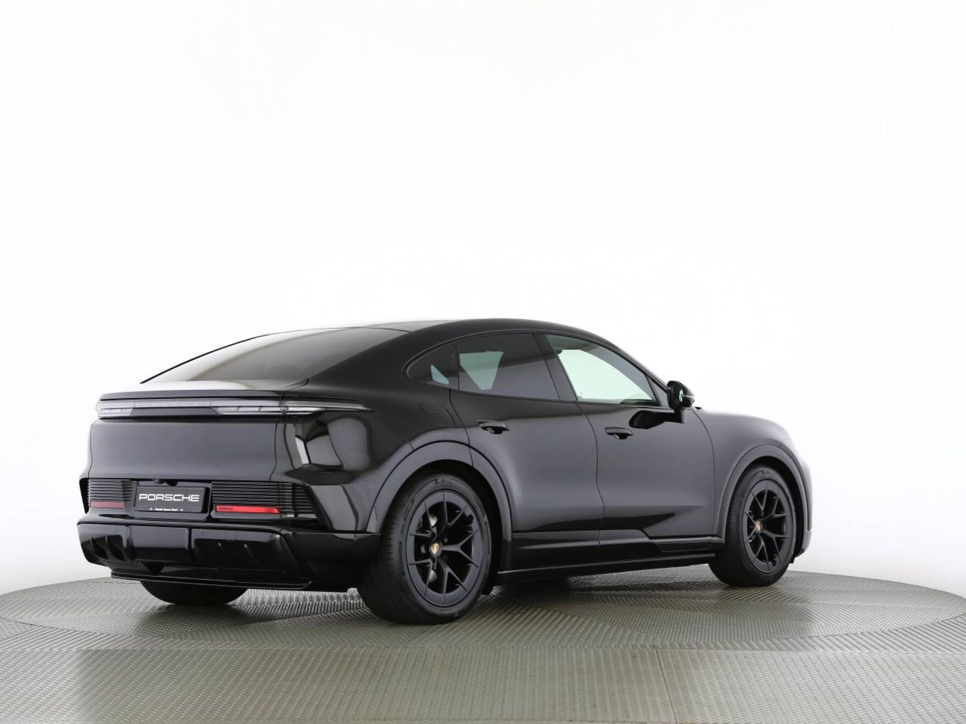 PORSCHE Cayenne Coupé Electric-image-20