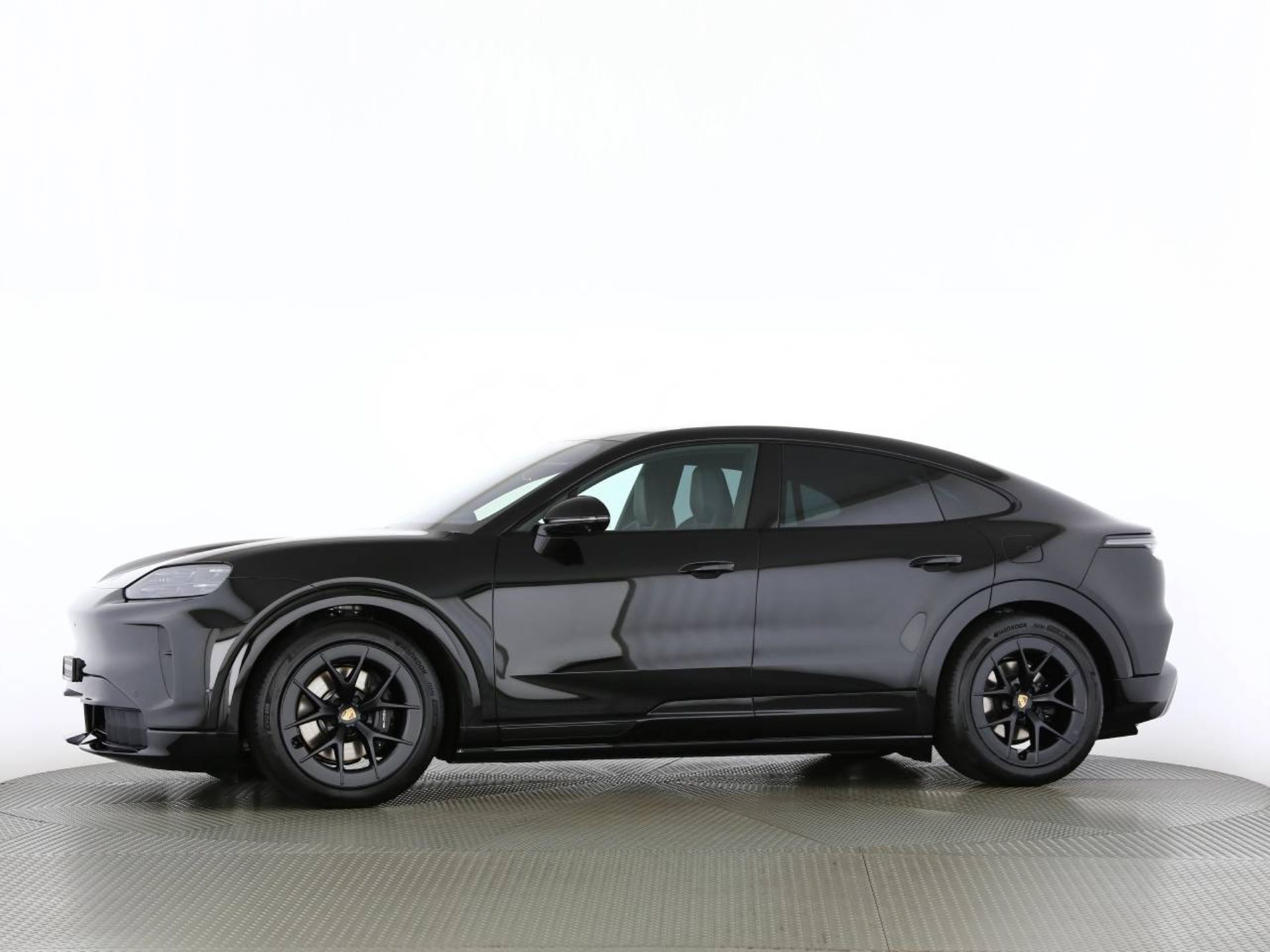 PORSCHE Cayenne Coupé Electric-image-11