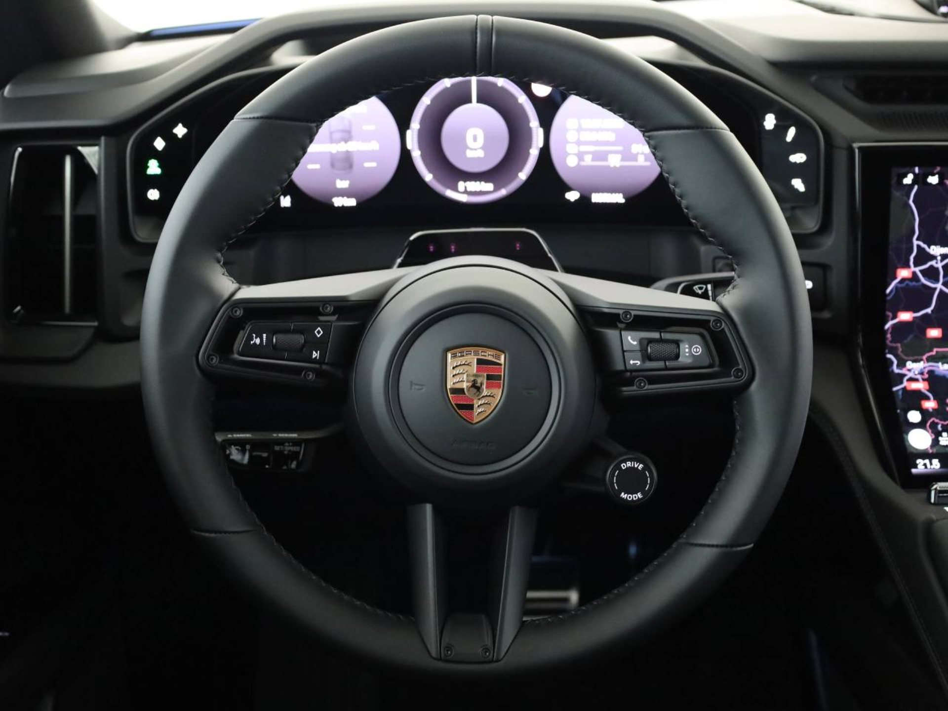 PORSCHE Cayenne Coupé Electric-image-30