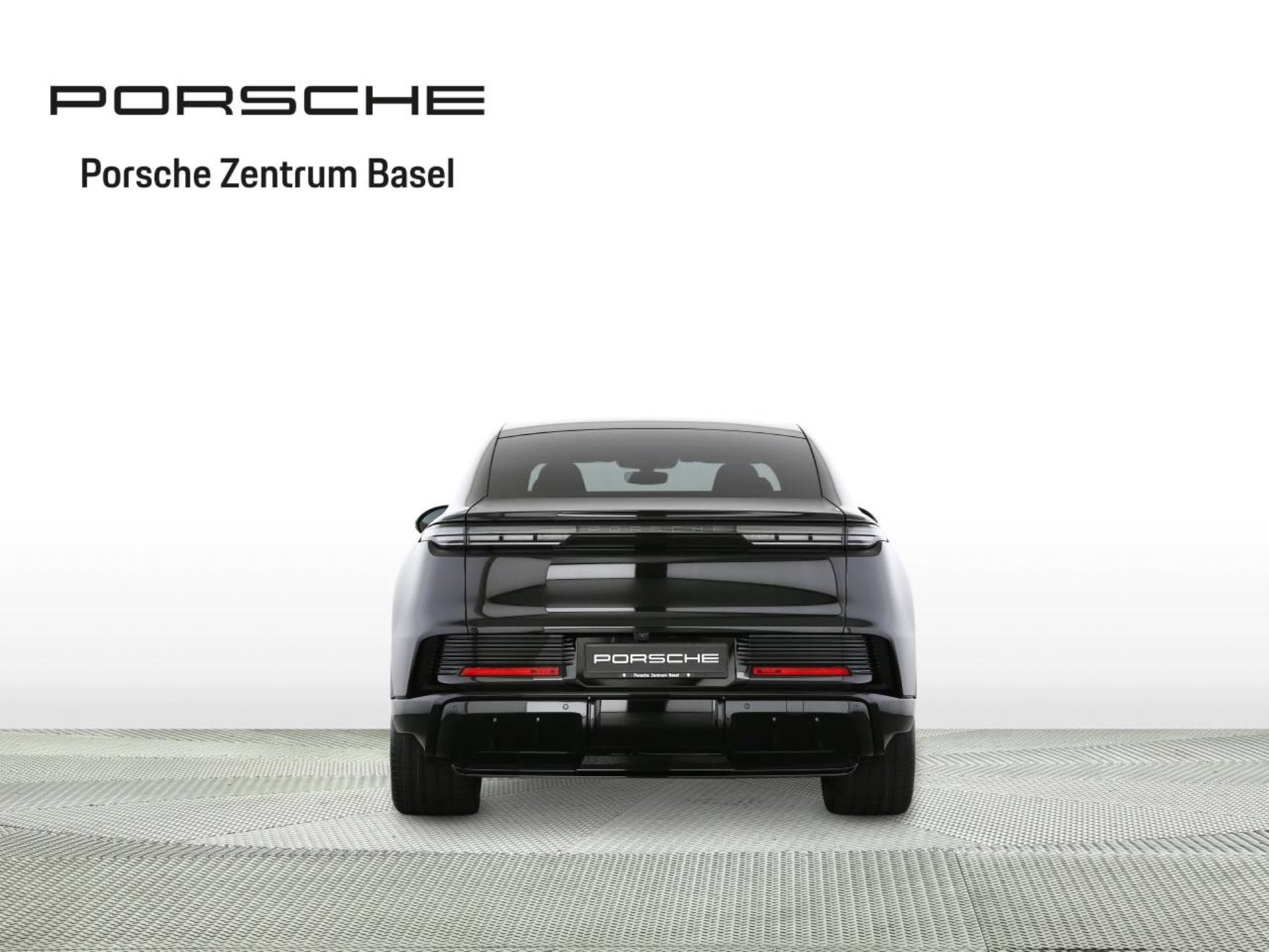 PORSCHE Cayenne Coupé Electric-image-6