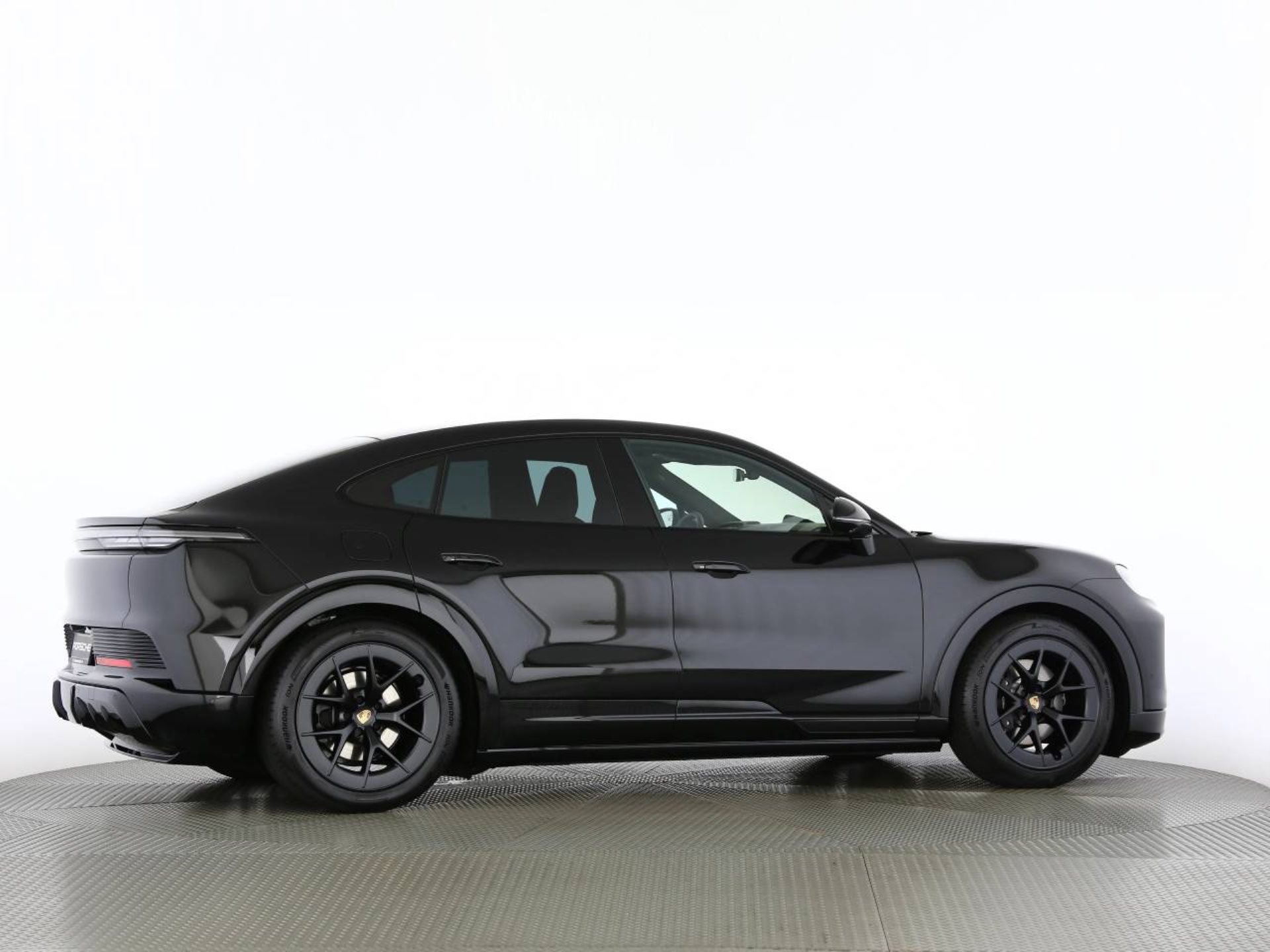 PORSCHE Cayenne Coupé Electric-image-22