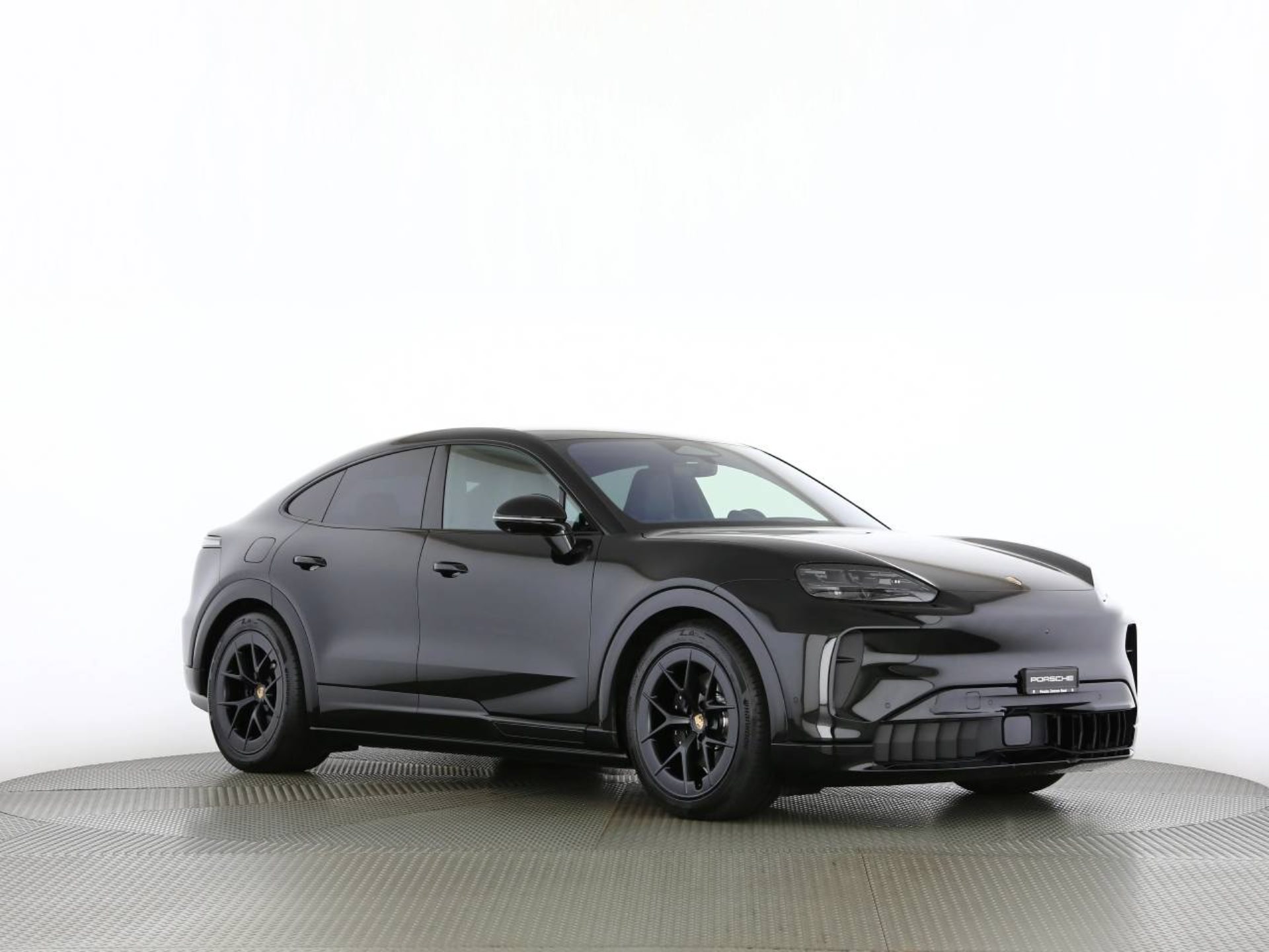 PORSCHE Cayenne Coupé Electric-image-27