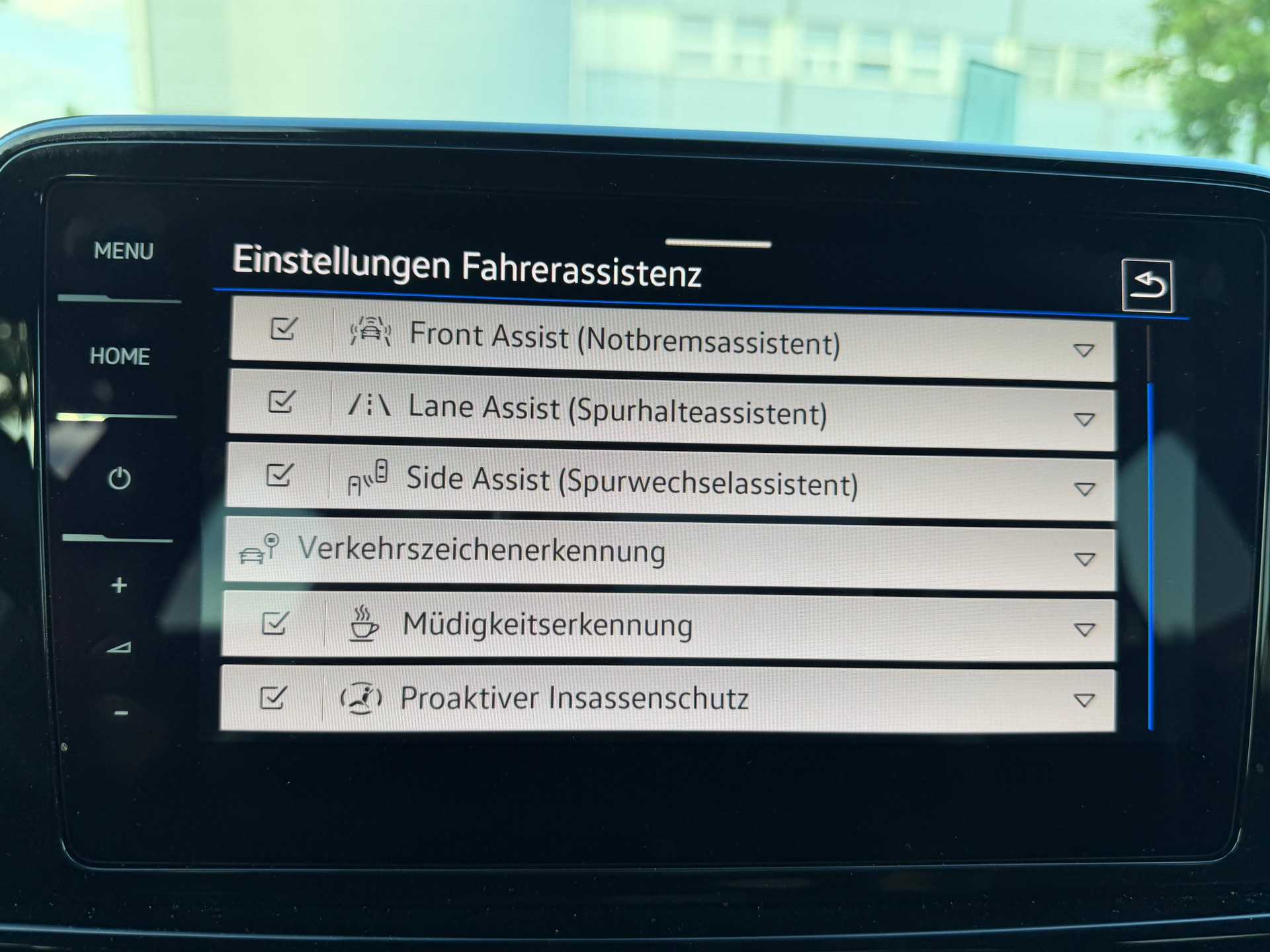 VW T-Roc 2.0 TSI R-Line DSG 4Motion-image-25