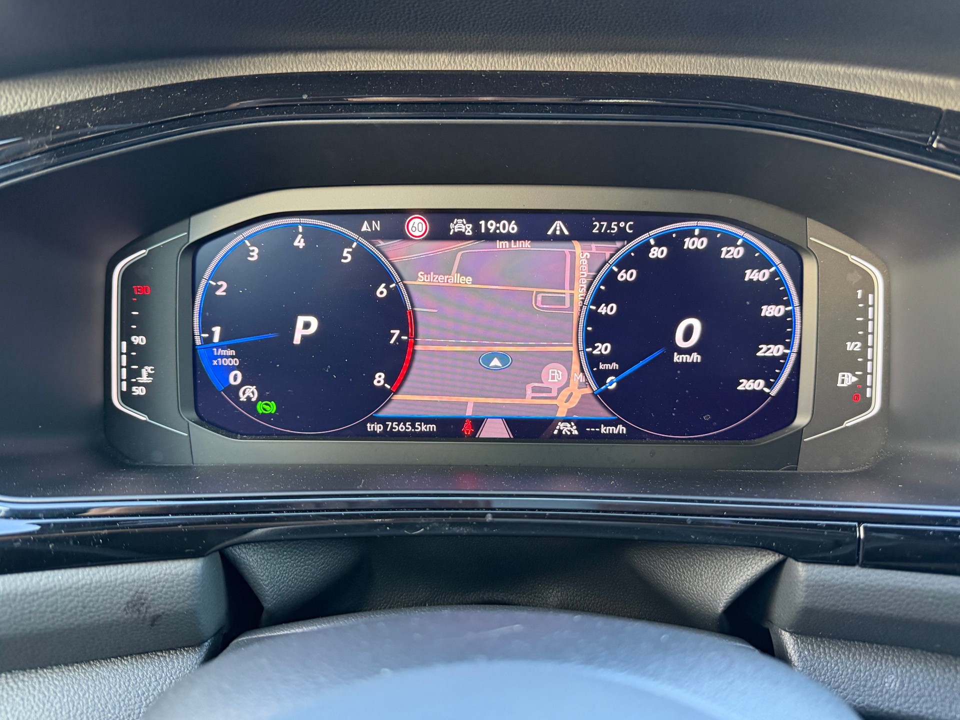 VW T-Roc 2.0 TSI R-Line DSG 4Motion-image-29