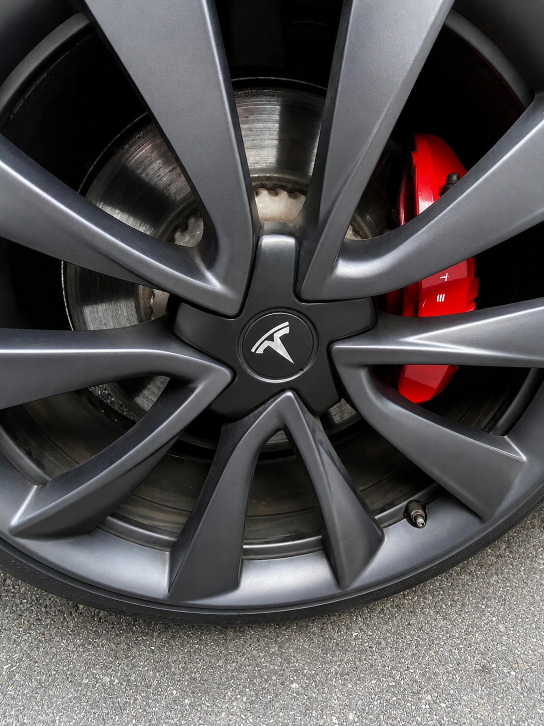 TESLA Performance D-image-6