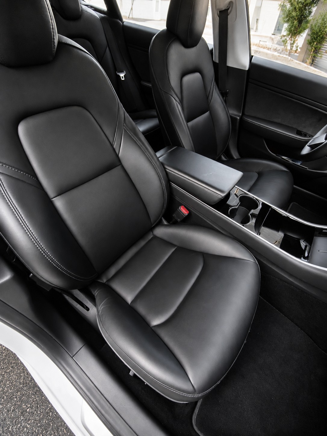 TESLA Performance D-image-5