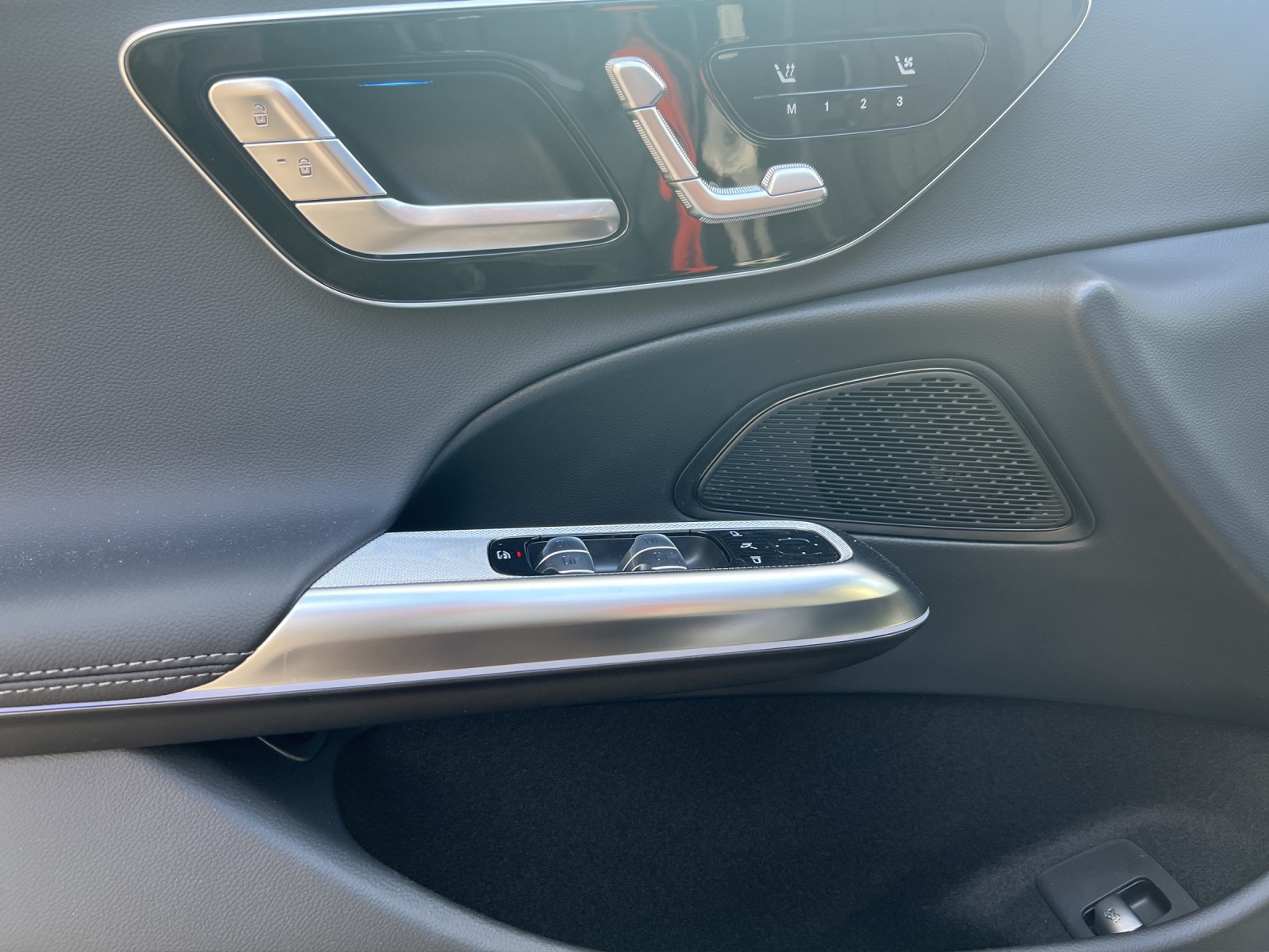 MERCEDES-BENZ E 220 d T 4Matic 9G-Tronic-image-7
