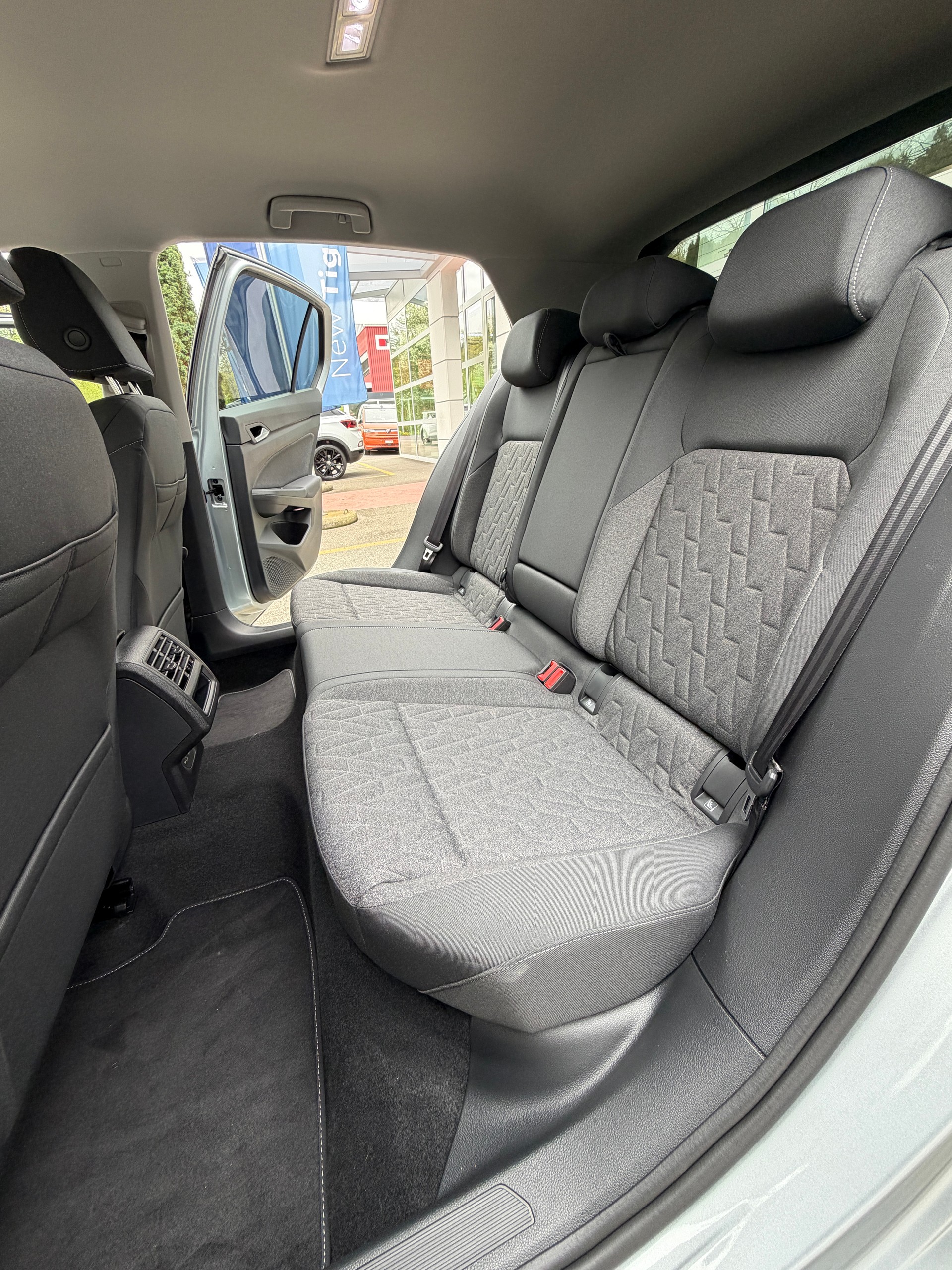 VW Golf 1.5 e TSI mHEV United DSG-image-12