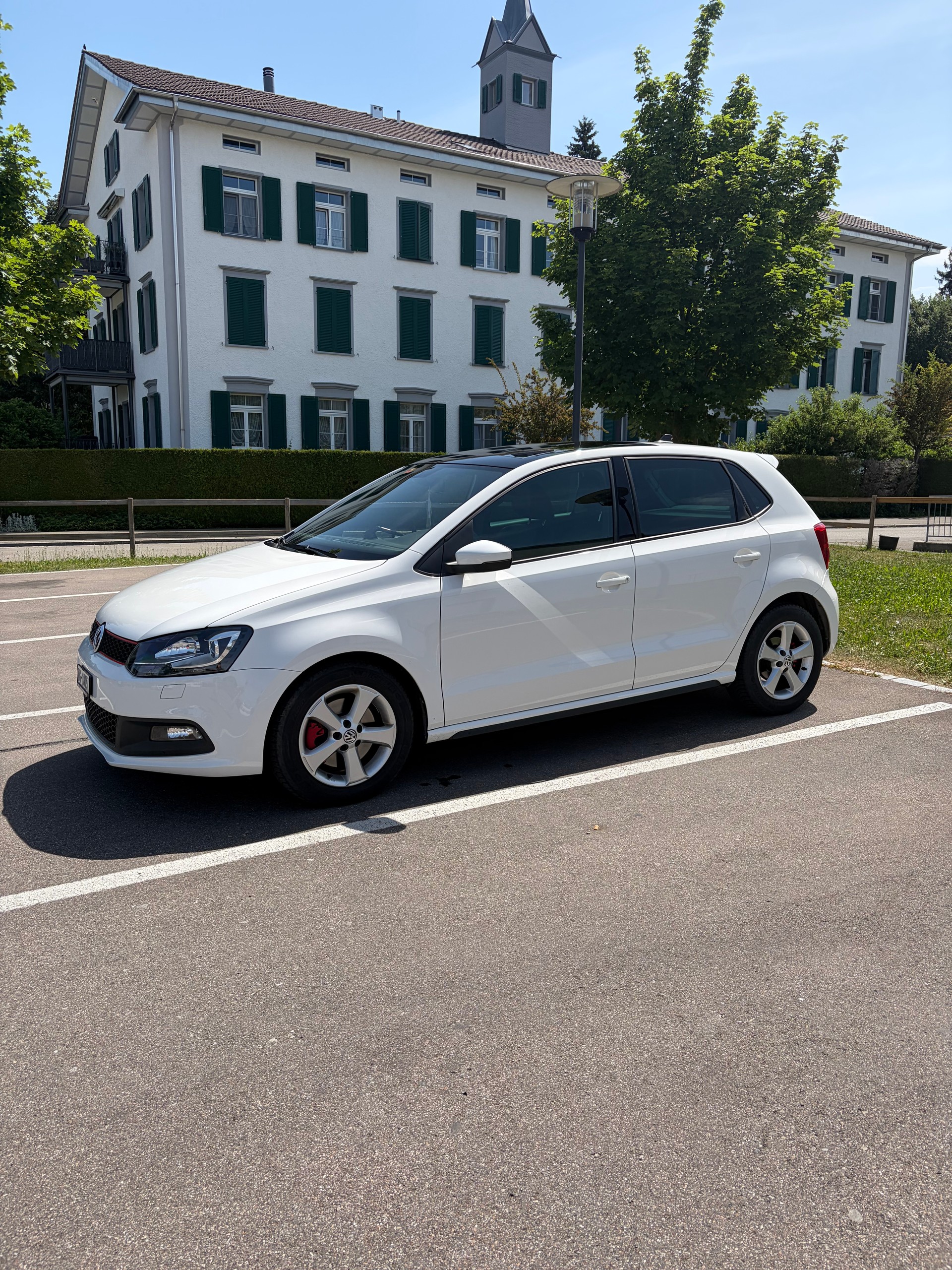 VW GTI-image-1