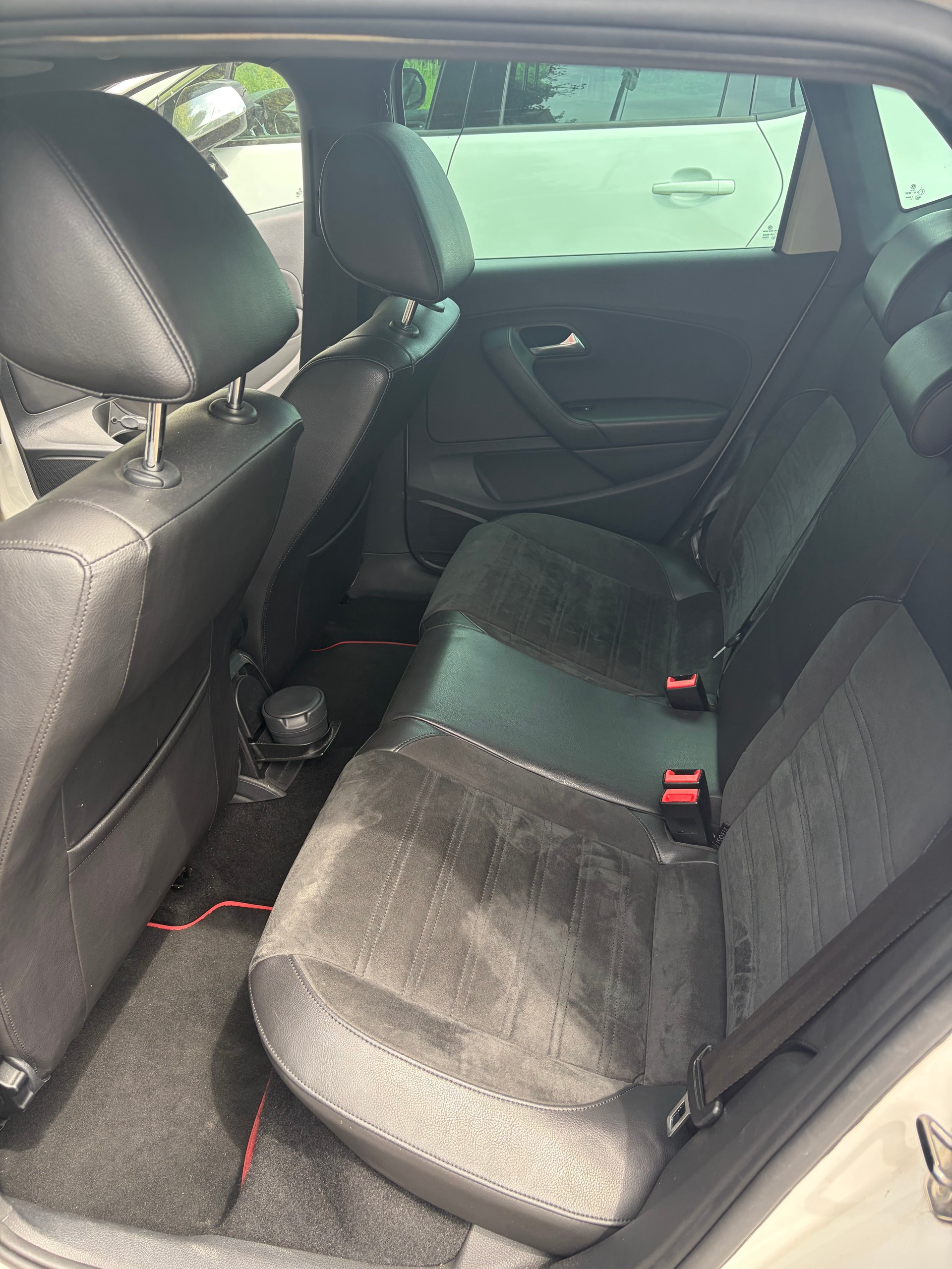 VW GTI-image-4