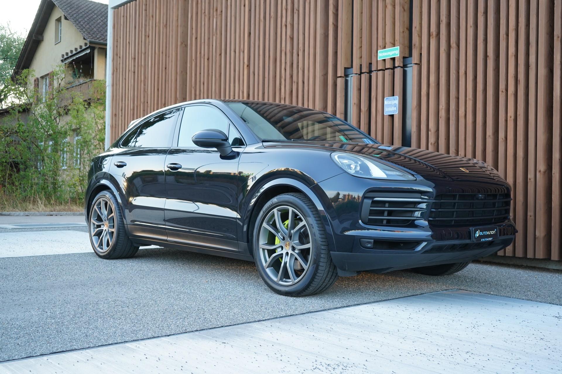 PORSCHE CAYENNE COUPÉ E-HYBRID PLATINUM EDITION l 462 PS-image-8