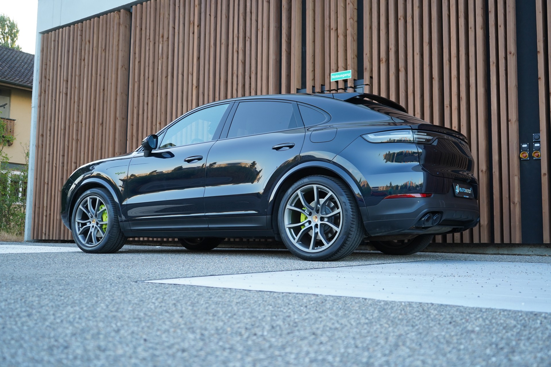 PORSCHE CAYENNE COUPÉ E-HYBRID PLATINUM EDITION l 462 PS-image-6