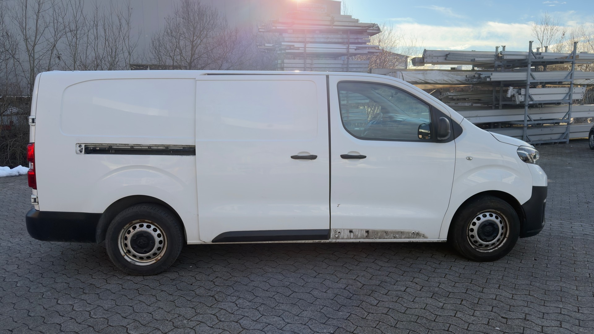 TOYOTA Proace 2.0D Panel Van L2 Luna-image-5