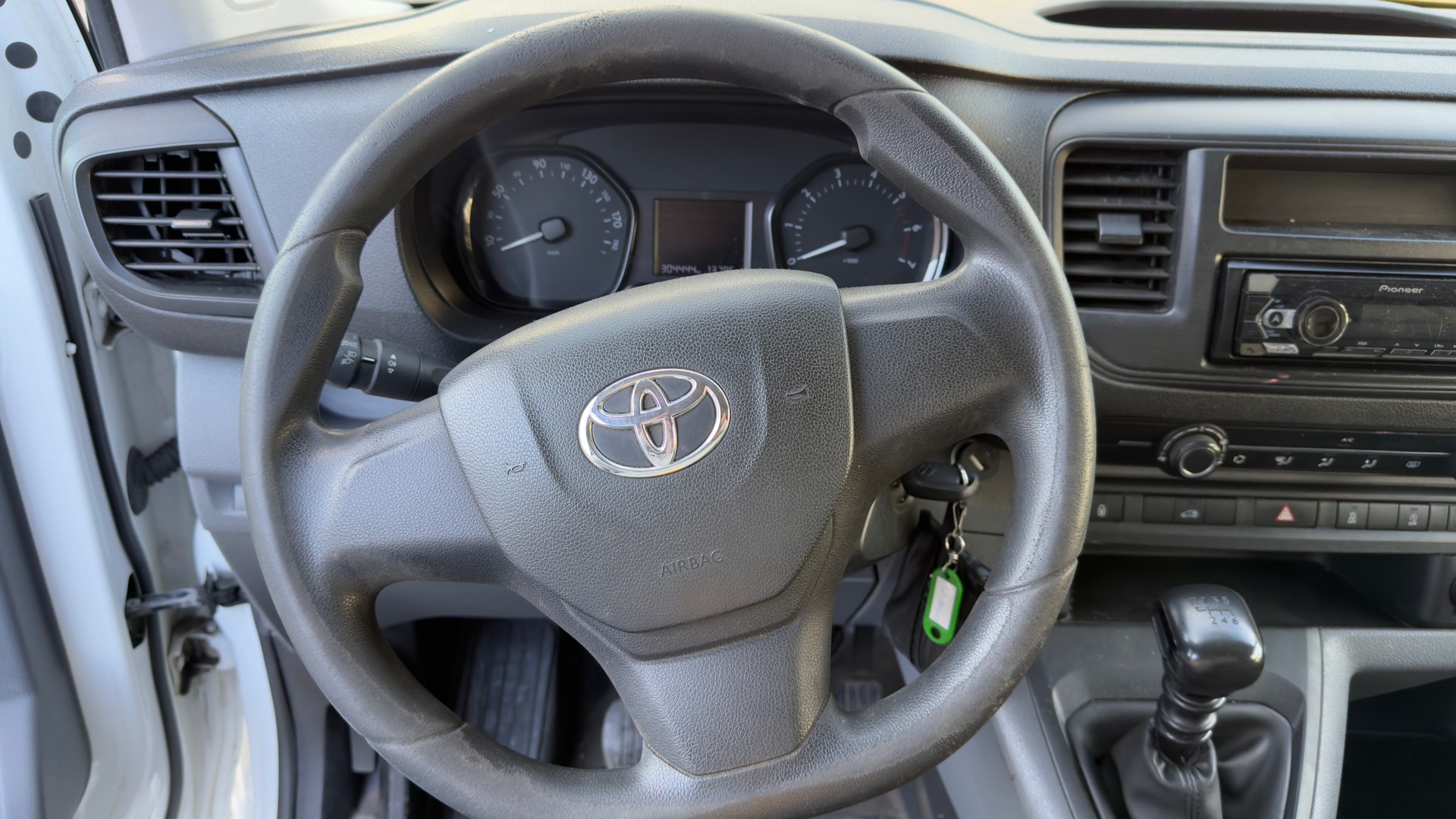 TOYOTA Proace 2.0D Panel Van L2 Luna-image-9
