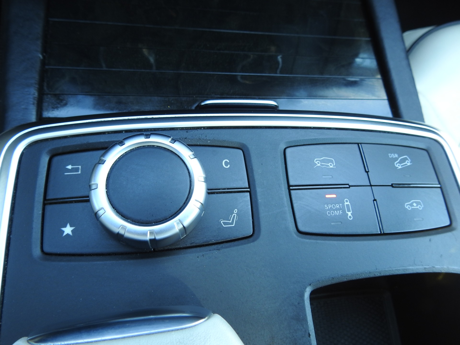MERCEDES-BENZ GL 500 4Matic 7G-Tronic-image-23
