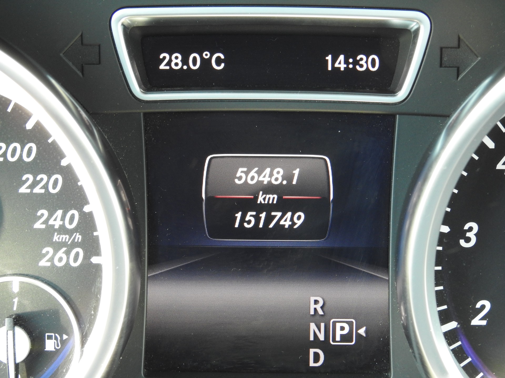 MERCEDES-BENZ GL 500 4Matic 7G-Tronic-image-22
