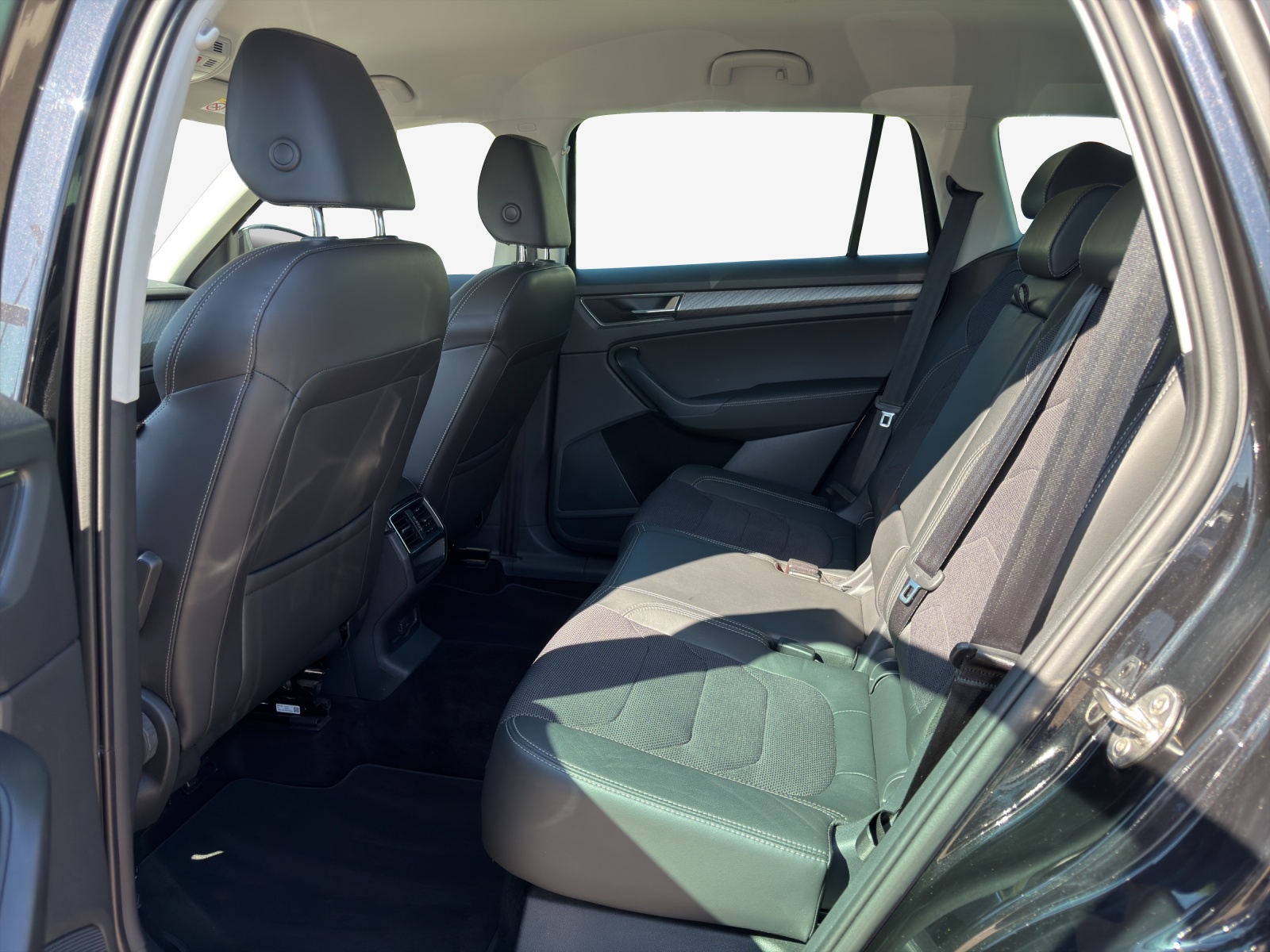SKODA Kodiaq 2.0 TDI CR Style 4x4 DSG-image-11