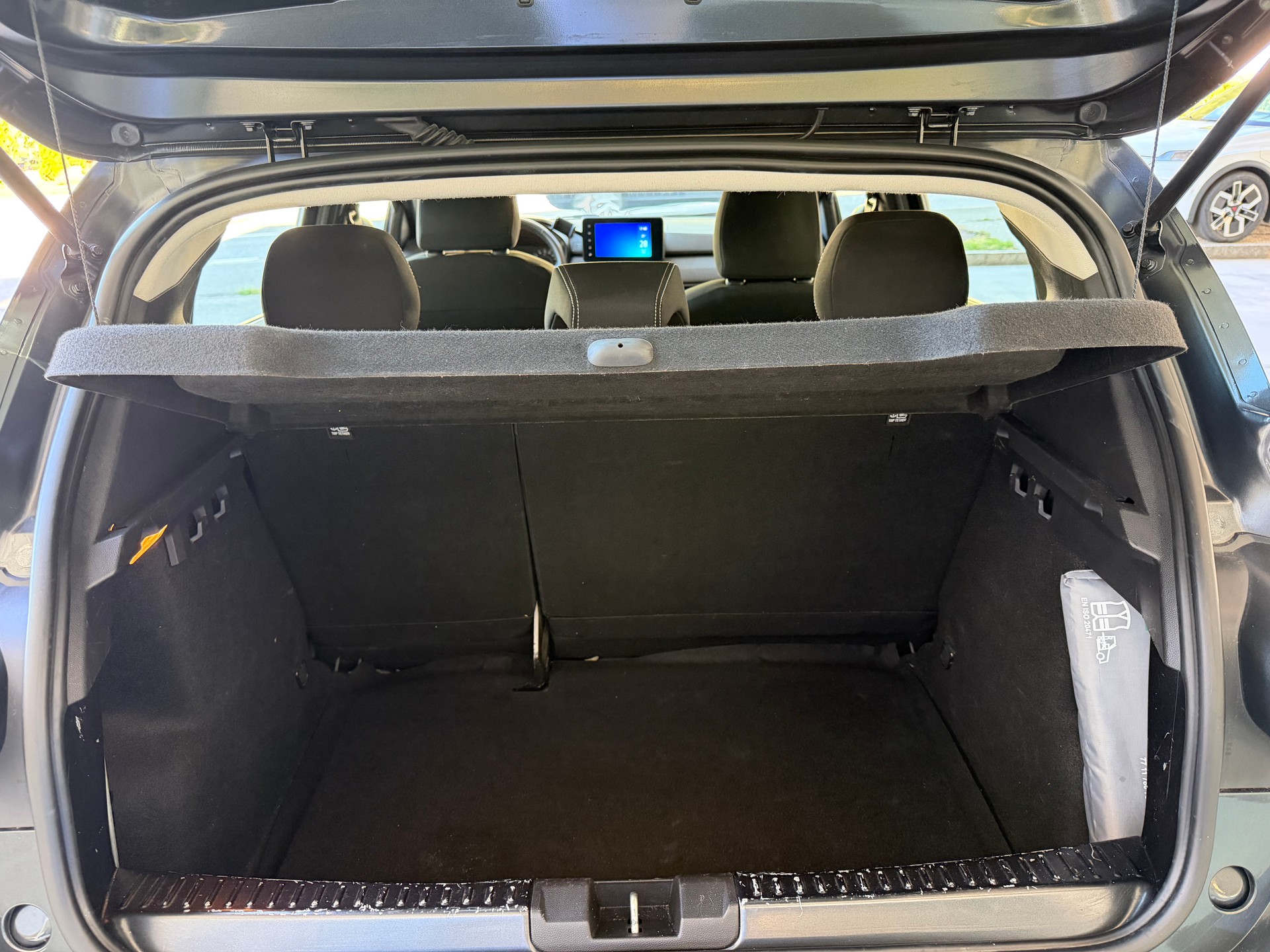 DACIA Sandero Stepway TCe 90 Comfort-image-8