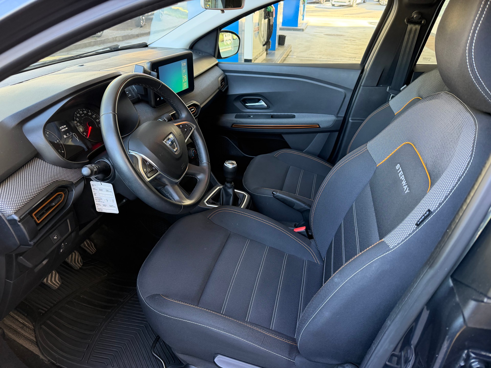 DACIA Sandero Stepway TCe 90 Comfort-image-5