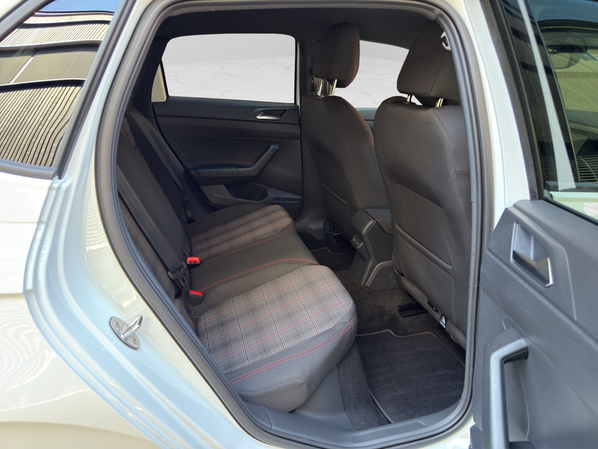 VW Polo 2.0 TSI GTI 75 Edition-image-23