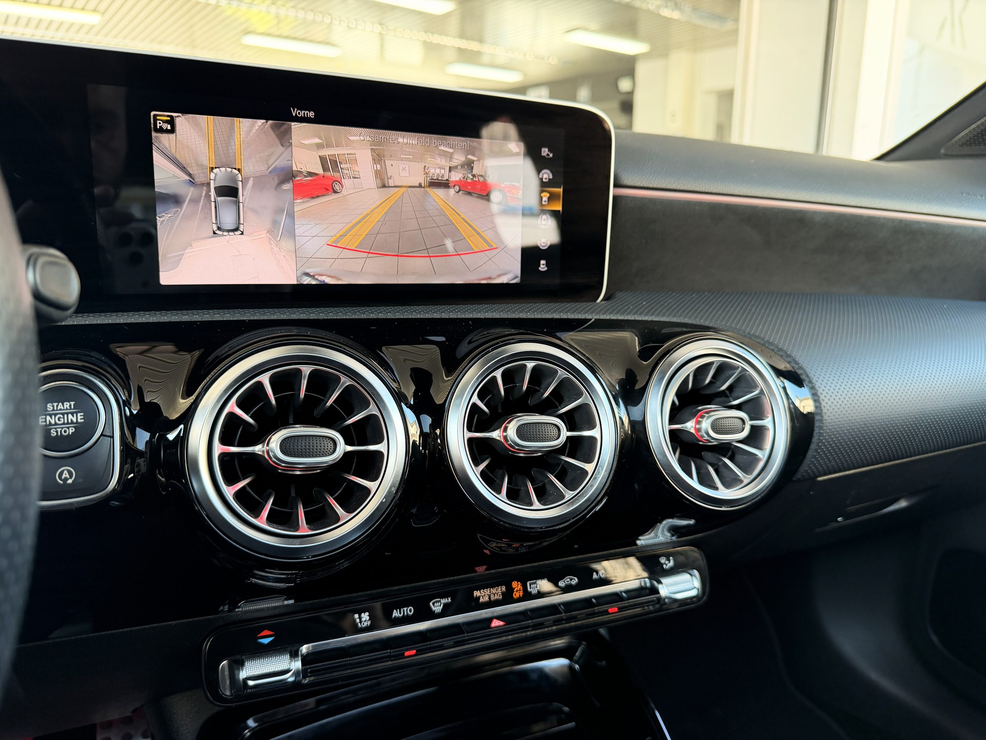 MERCEDES-BENZ A 35 AMG 4Matic Speedshift-image-10