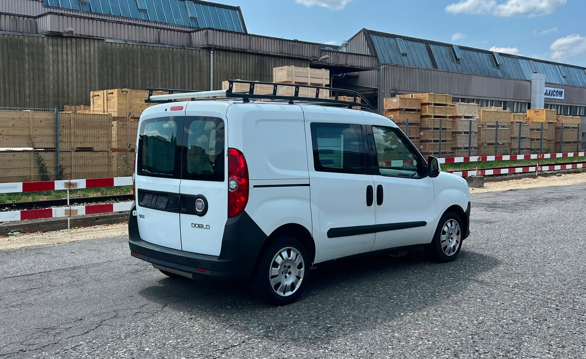 FIAT Doblò 1.4 Natural Power Cargo Swiss *Frisch ab MFK*-image-2