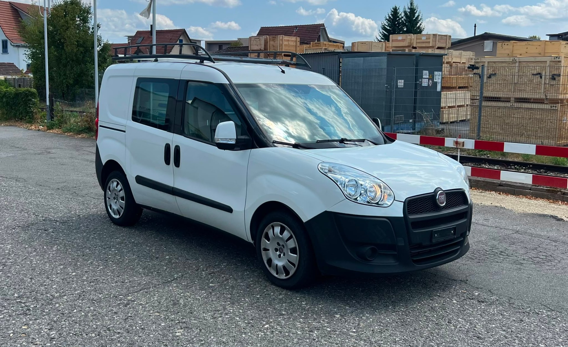 FIAT Doblò 1.4 Natural Power Cargo Swiss *Frisch ab MFK*-image-0
