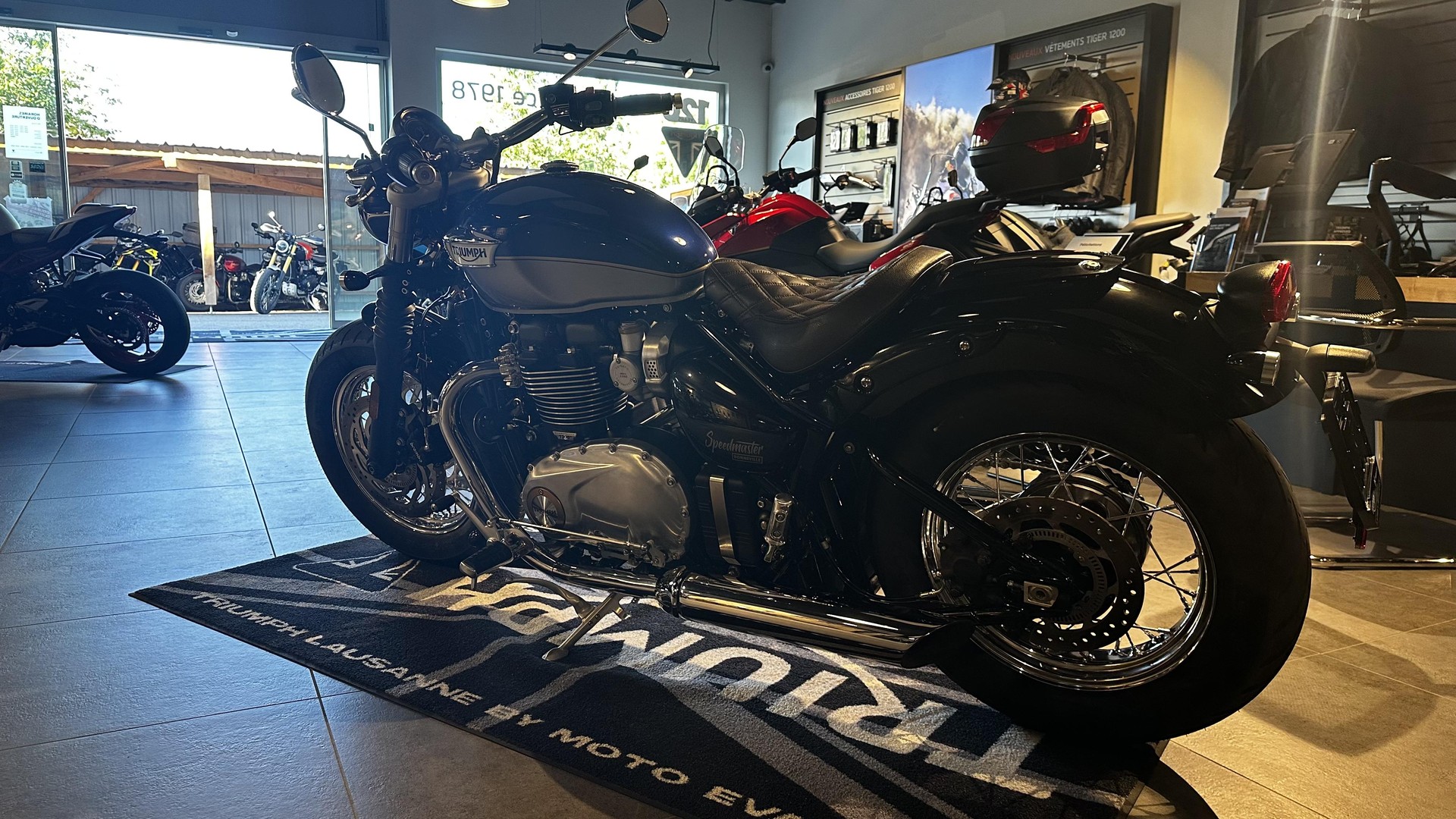 TRIUMPH Speedmaster-showroom-element-3