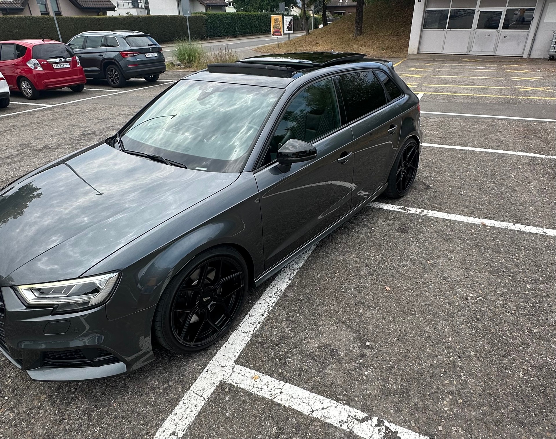 AUDI 2.0 T FSI quattro S-Tronic-image-5