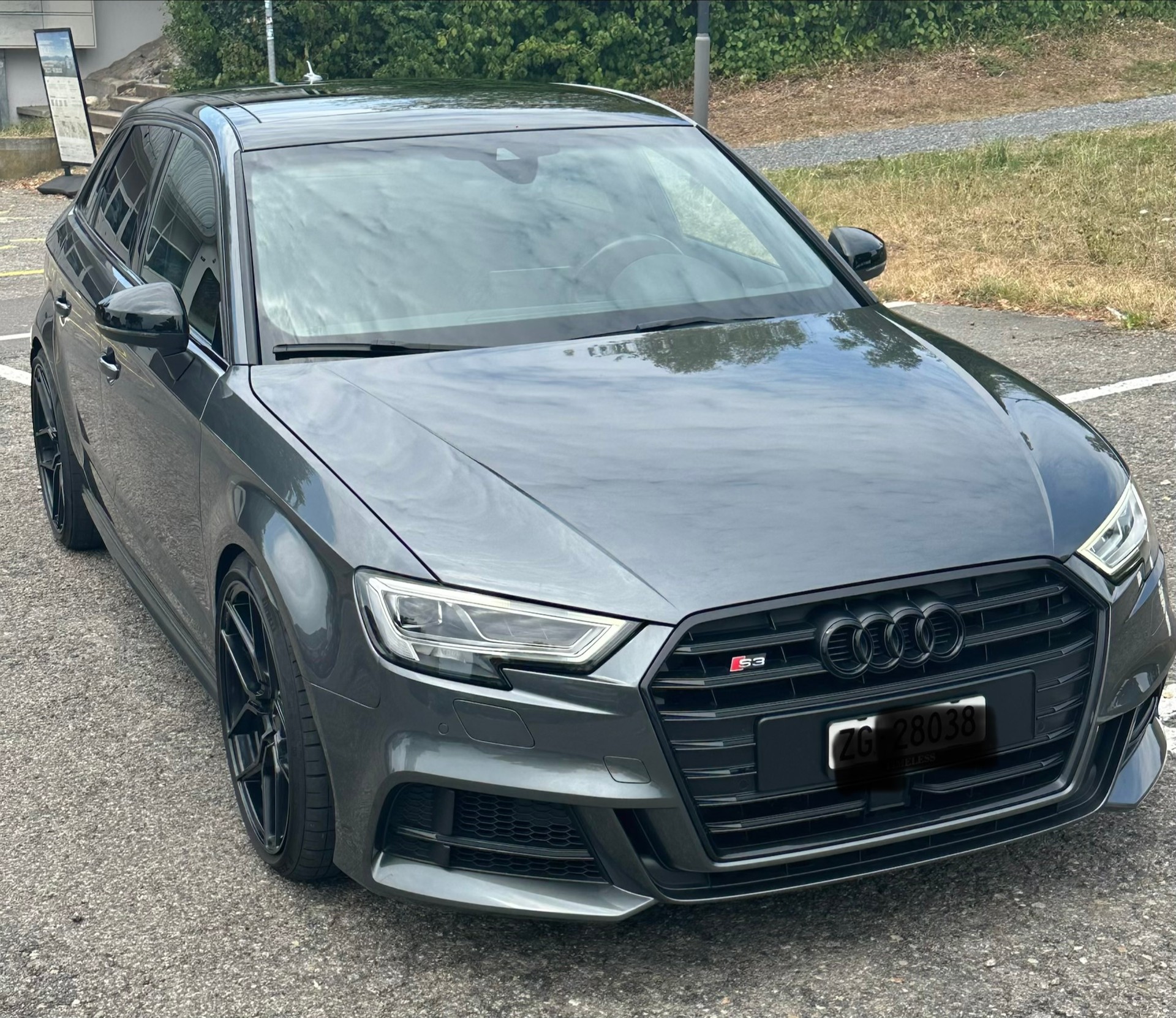 AUDI 2.0 T FSI quattro S-Tronic-image-3