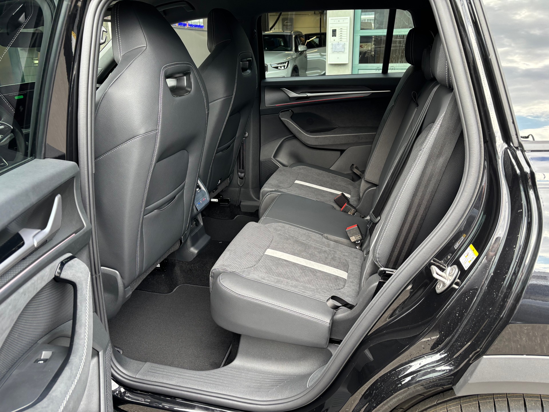 SKODA Kodiaq 2.0 TSI Sportline 4x4-image-10