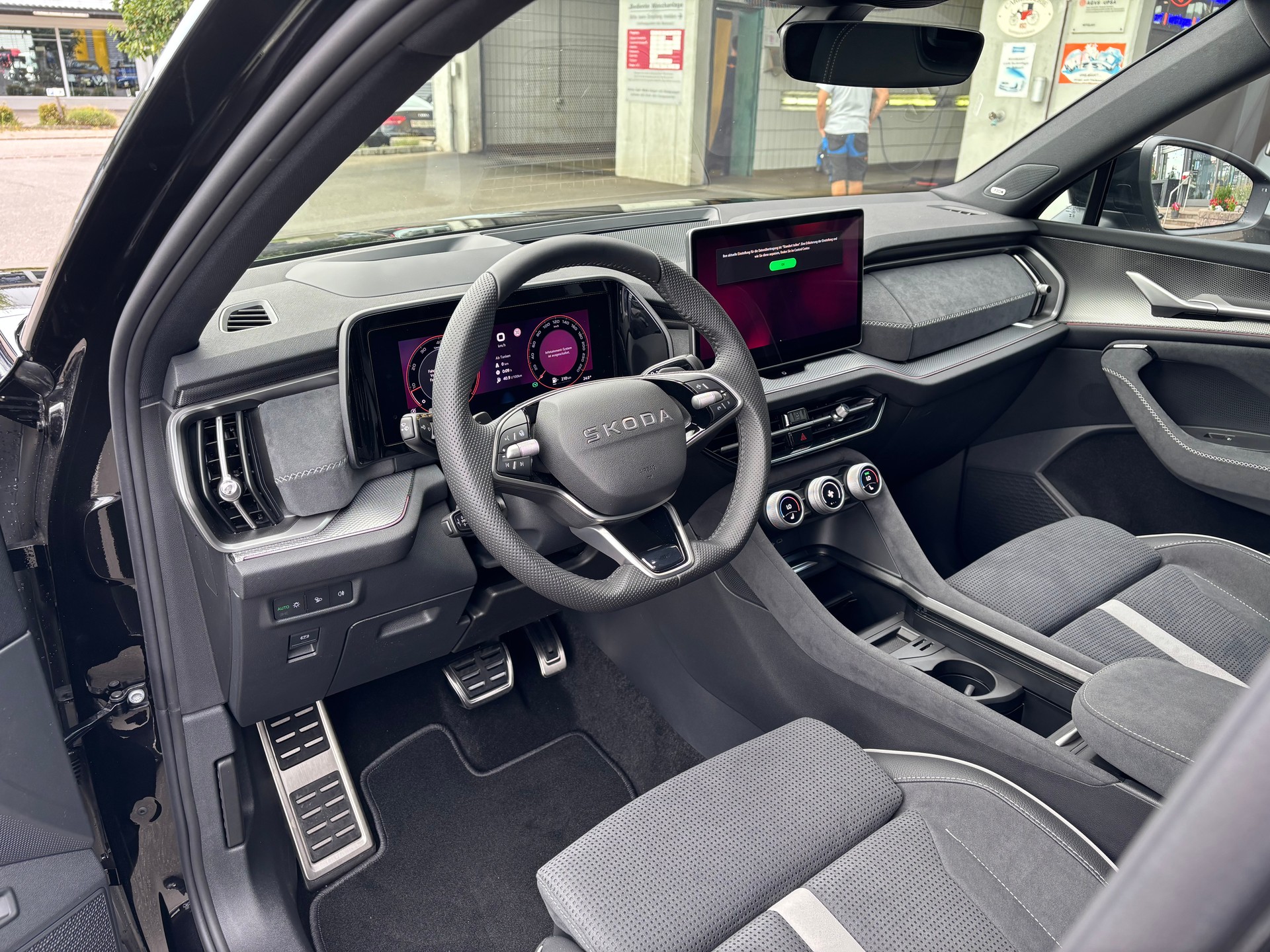SKODA Kodiaq 2.0 TSI Sportline 4x4-image-9